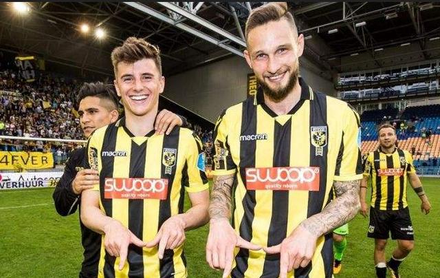 人的爆料更 人的爆料更